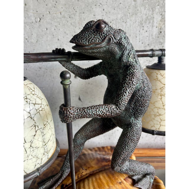 Hollywood Regency Vintage Maitland-Smith Bronze Frog Tessellated Penshell Table Lamp For Sale - Image 3 of 10