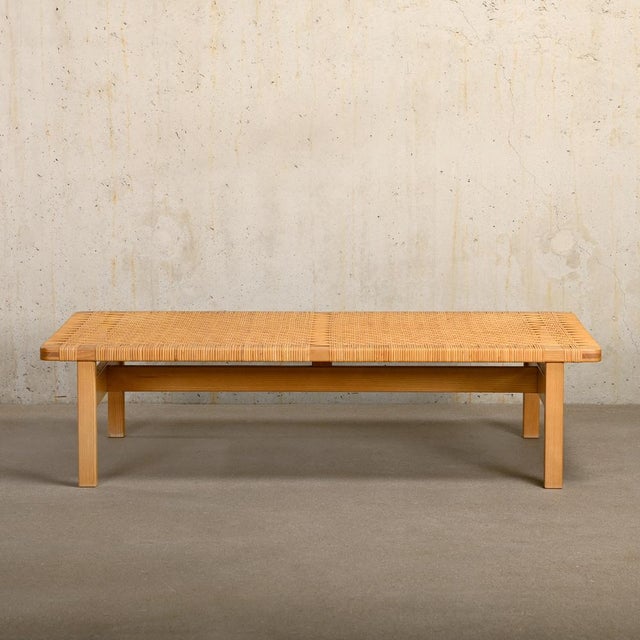 Børge Mogensen Model 5275 Bench in Oak and Cane by Børge Mogensen, 1972 For Sale - Image 4 of 16