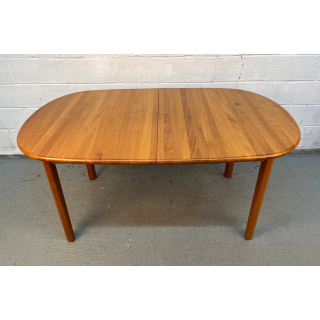 Wood Mid-Century Modern Teak Oval Extension Dining Table For Sale - Image 7 of 16