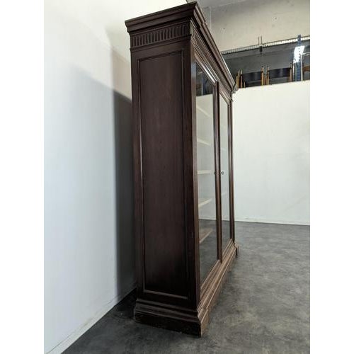 Louis XVI Display Bookcase For Sale - Image 3 of 9
