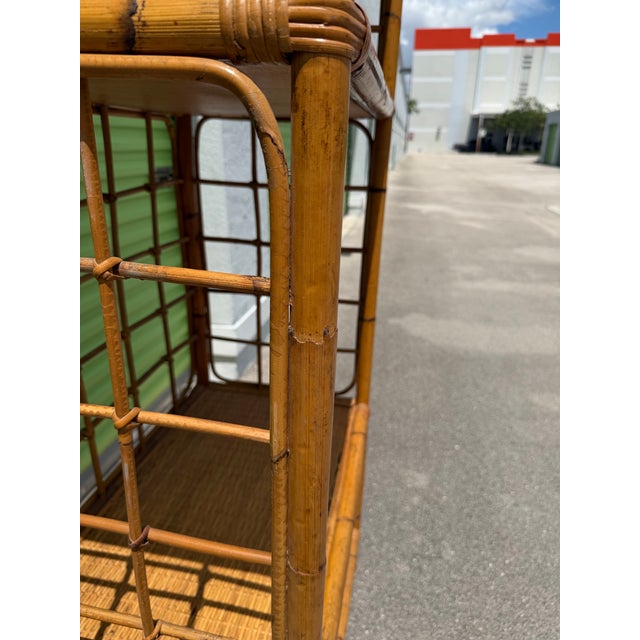 Late 20th Century Vintage Rattan & Woven Cane Four-Tier Étagère Bookshelf For Sale - Image 5 of 7