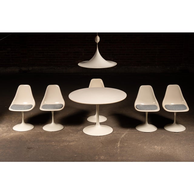 Mid 20th Century MCM "Tulip" Dining Set With Pendant Light After Eero Saarinen For Sale - Image 5 of 18