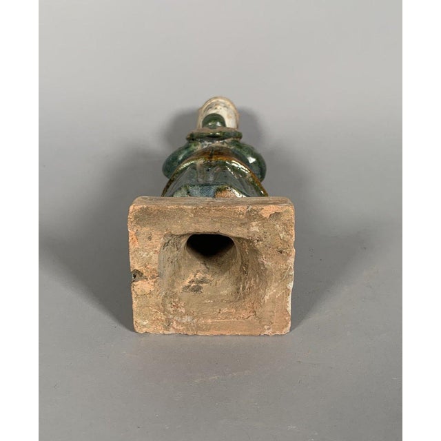 Ceramic Sculpture of a Mingqi servant, China, Ming Dynasty (1368-1644) For Sale - Image 7 of 7