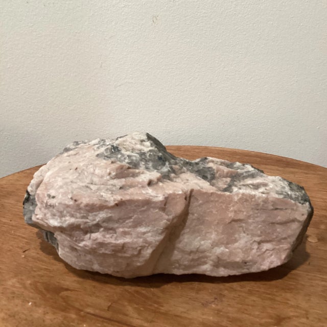 Mid 20th Century Extra Large Pink Petalite Boulder High Vibration Synergy Stone From Namibia For Sale - Image 10 of 12