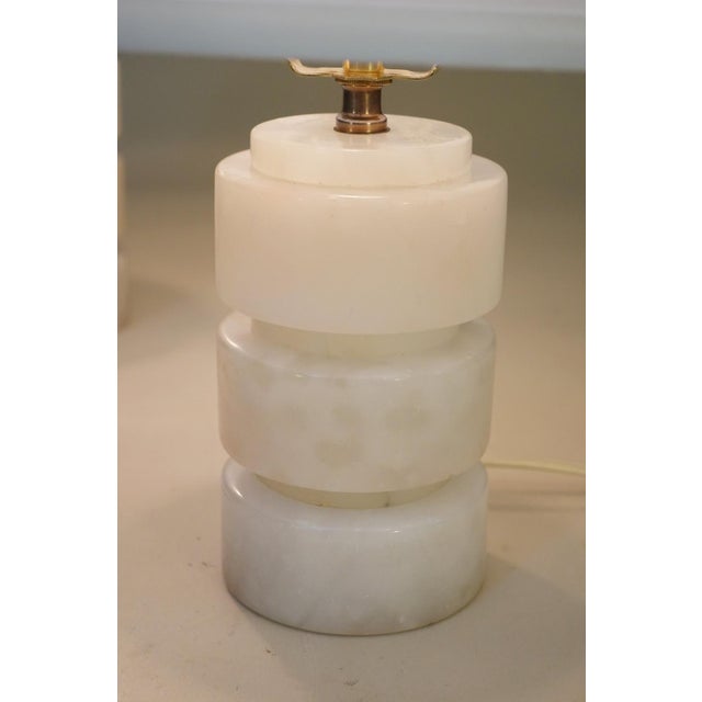 Alabaster Matched Pair Mid Modern Stacked White Alabaster Marble Cylinder Table Lamps Russel Wright 1950's For Sale - Image 8 of 11