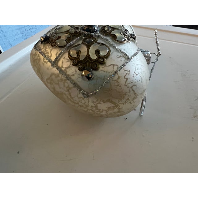 Shabby Chic 1980s Glass Heart Shaped Ornament With Silver Tones For Sale - Image 3 of 8