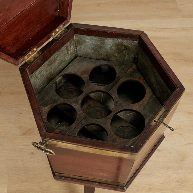 Antique English Mahogany Georgian Wine Cooler or Cellarette For Sale - Image 13 of 17