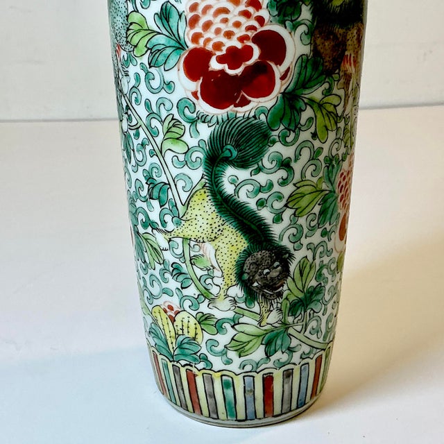 1940s Vintage Chinoiserie Boho Chic Hollywood Regency Foo Dog Vase in Green For Sale - Image 13 of 16