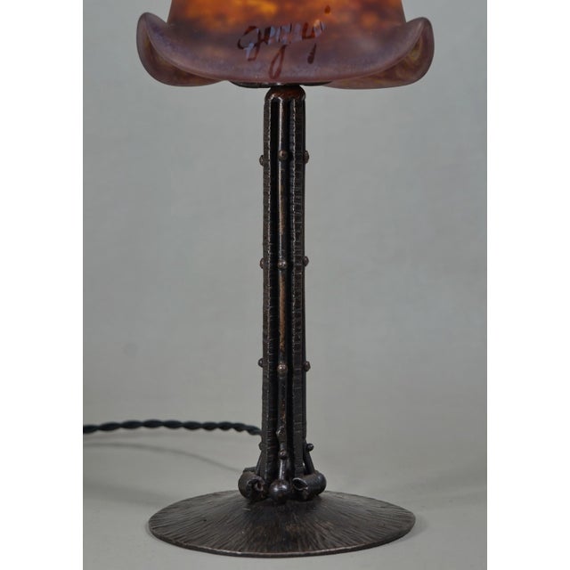 David Gueron Degue 1930s French Art Deco Degue and Barbier Et Corneloup Orange Mottled Glass Table Lamp For Sale - Image 4 of 9