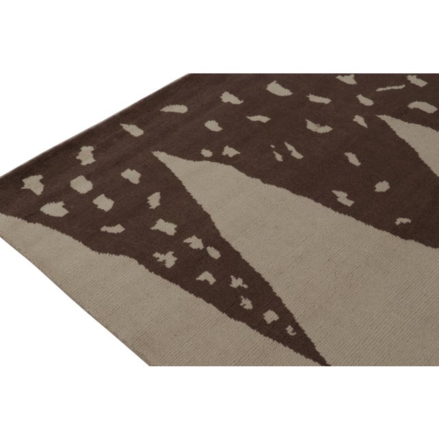 Rug & Kilim Rug & Kilim’s Modern Rug in Beige-Brown Abstract Pattern For Sale - Image 4 of 5