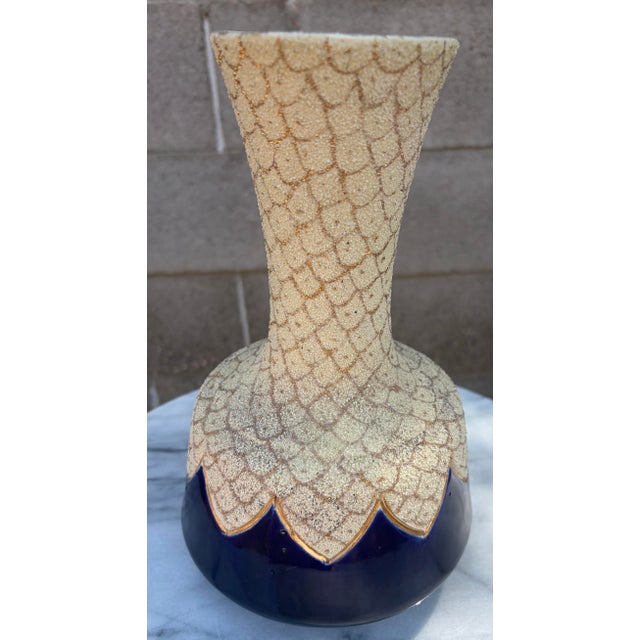 Victorian 19th-Century Thomas Forester & Sons Sanded Majolica Cobalt Pattern 46 Vase For Sale - Image 3 of 8
