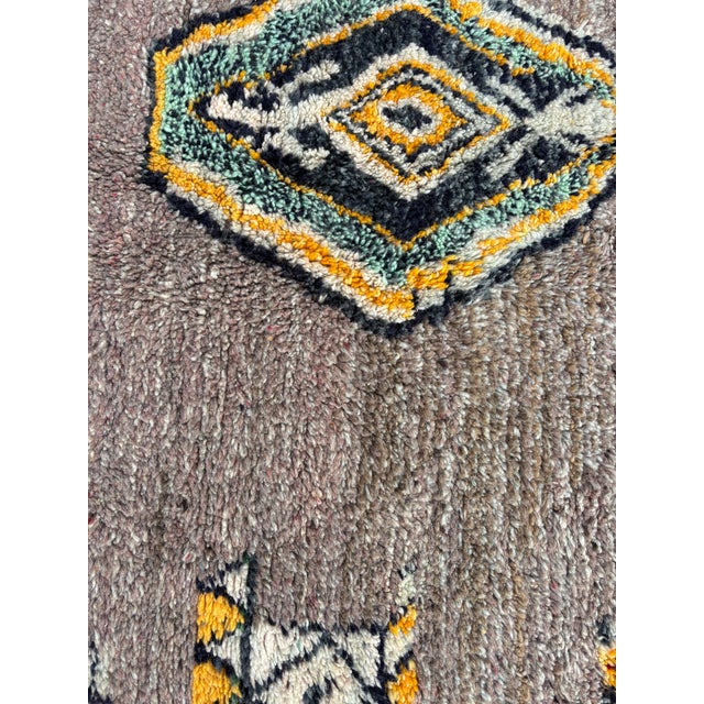 Moroccan Artist 21st Century Modern Moroccan Wool Rug For Sale - Image 4 of 6