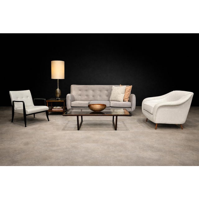 The Curva armchair stands as one of the most recognizable and sophisticated expressions of Brazilian Modern design,...