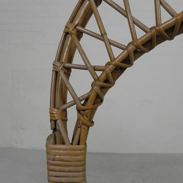 Height: 91 cm. Width: 43 cm. Depth: 43 cm. Seat height: 44 cm. Origin: France, 1950s. Material: bamboo.