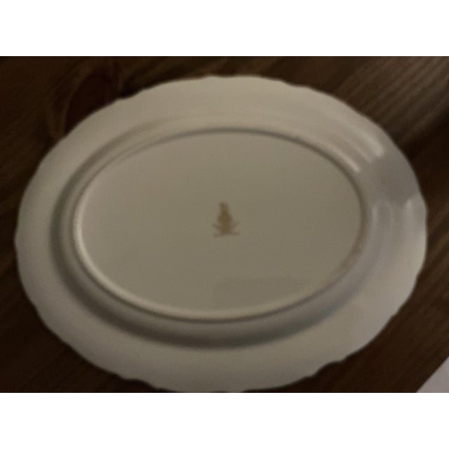 I find this pattern elegant and sophisticated.. This Royal Doulton Monteigne (H4954) is a discontinued pattern. It was...