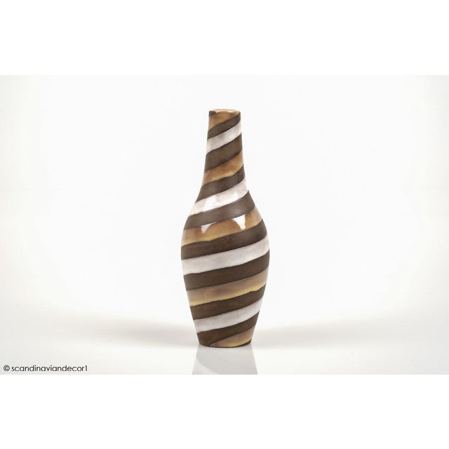 Handmade Scandinavian Modern vase by the Swedish designer Ingrid Atterberg for Upsala Ekeby, 1950s. Model 2048 from the...