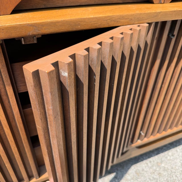 Broyhill Brasilia Walnut Mid Century Modern Room Divider / Display Cabinet, Attributed For Sale - Image 11 of 12