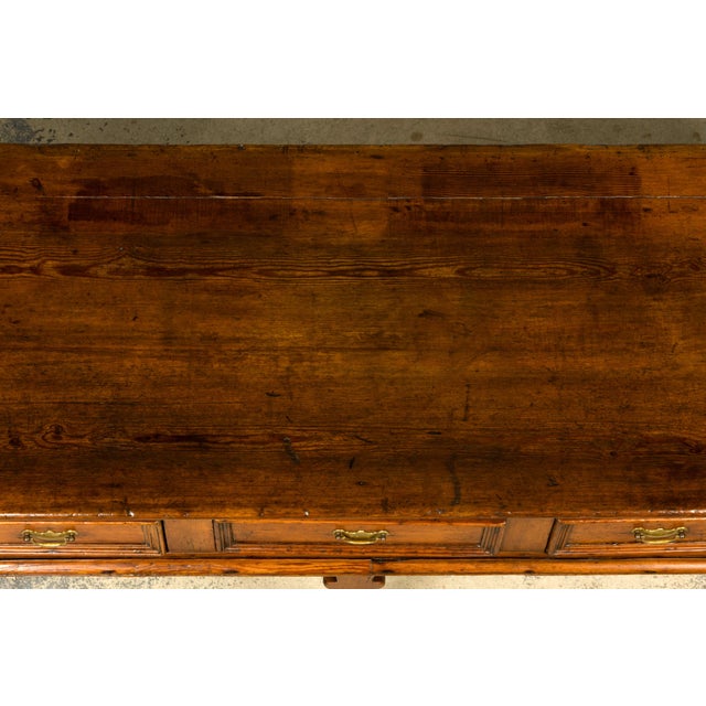 Late 18th Century Late 18th Century English Pine Dresser Base or Server With Three Drawers For Sale - Image 5 of 18