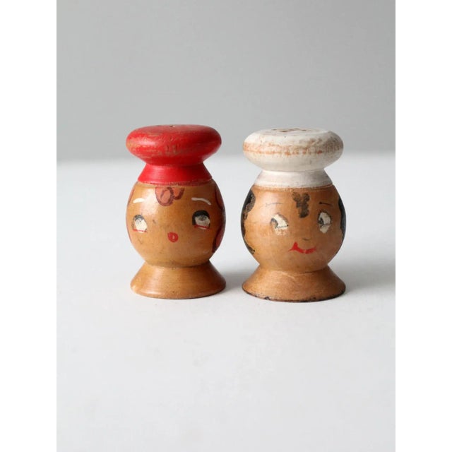 Mid Century Wood Salt & Pepper Shakers Set For Sale - Image 6 of 9