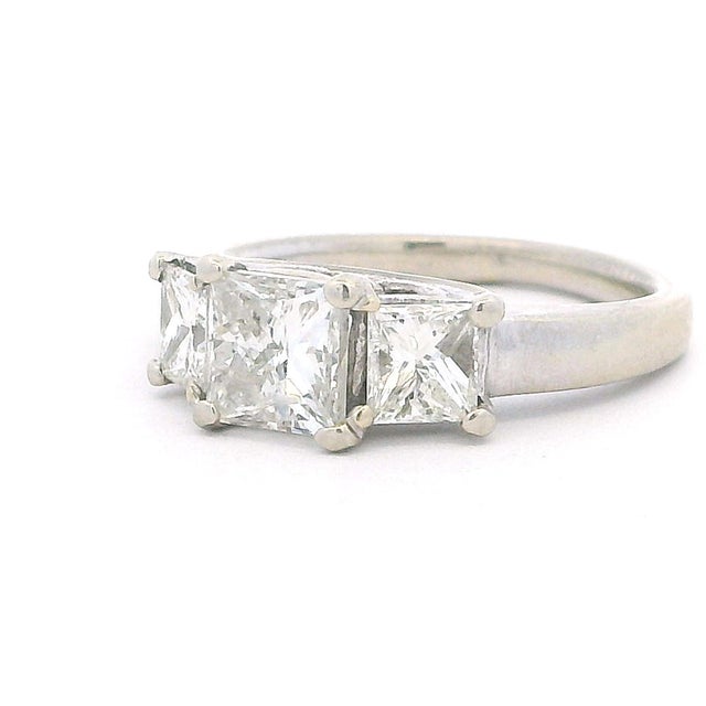 Silver Vintage 14k White Gold 1.75 Ct Princess Cut Diamond Three-Stone Ring, Size 4.75 For Sale - Image 8 of 12