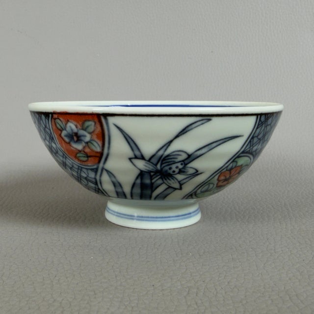 Antique Imari Style Enamelled Porcelain Bowls, 20th Century, Set of 6 For Sale - Image 6 of 12