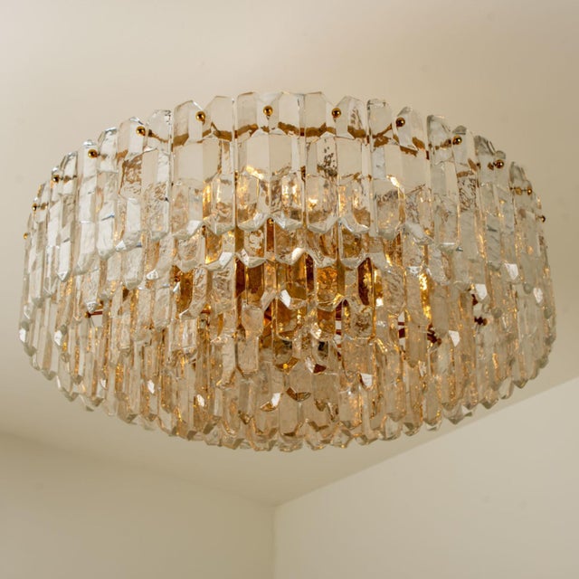 Metal Gilt Brass & Glass Palazzo Pendant Light attributed to J. T. Kalmar for Kalmar, Austria, 1970s For Sale - Image 7 of 18
