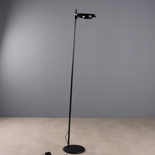 Floor Lamp from Valenti Luce, 1980s For Sale - Image 9 of 9