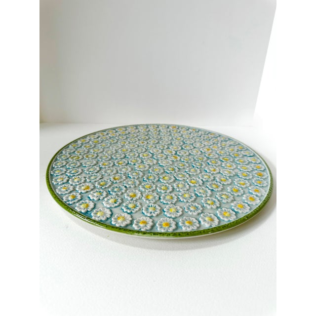1970s Vintage Italian Majolica Daisy Relief Platter 1970's For Sale - Image 5 of 11