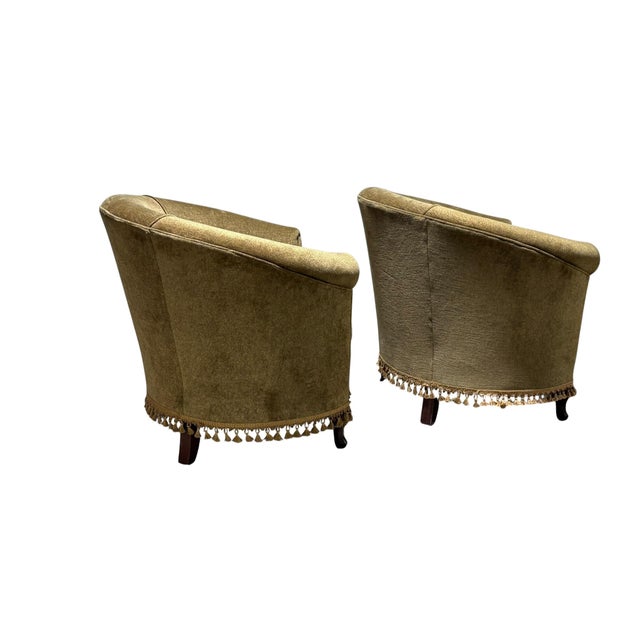 Art Deco Pair of Vintage Library Barrel Chairs in Dark Green Fabric For Sale - Image 3 of 6