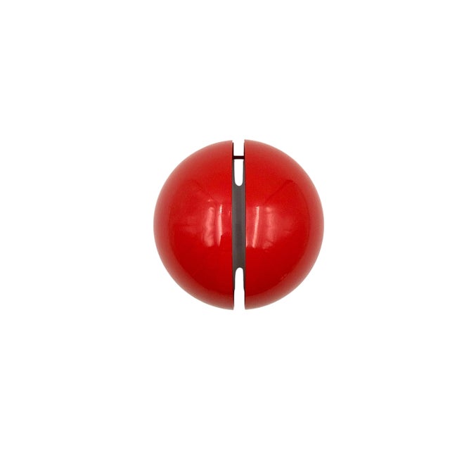 Red sconce mod. Lampira designed by Gianemilio Piero and Anna Monti. Manufactured by Fontana Arte Italy, 1970 Opaline...