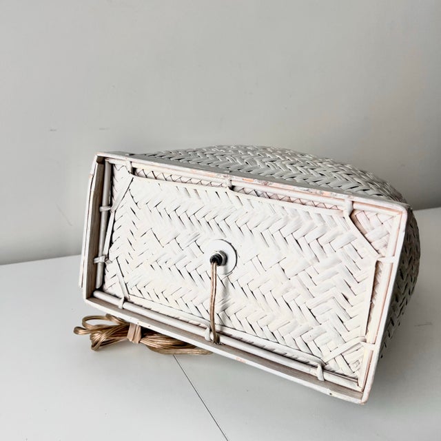 Late 20th Century Contemporary Coastal Light Wicker Basket Table Lamp For Sale In Charleston - Image 6 of 9