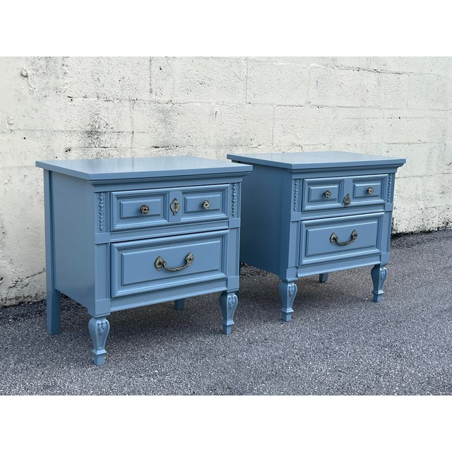 Mid-Century Modern Pair of Mid-Century Blue Gray Lacquered Nightstands For Sale - Image 3 of 15