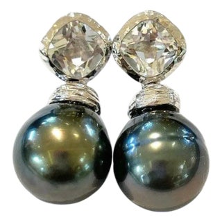 Bochic "Orient" White Topaz & Tahiti Pearl Earrings Set In 18K Gold & Silver For Sale