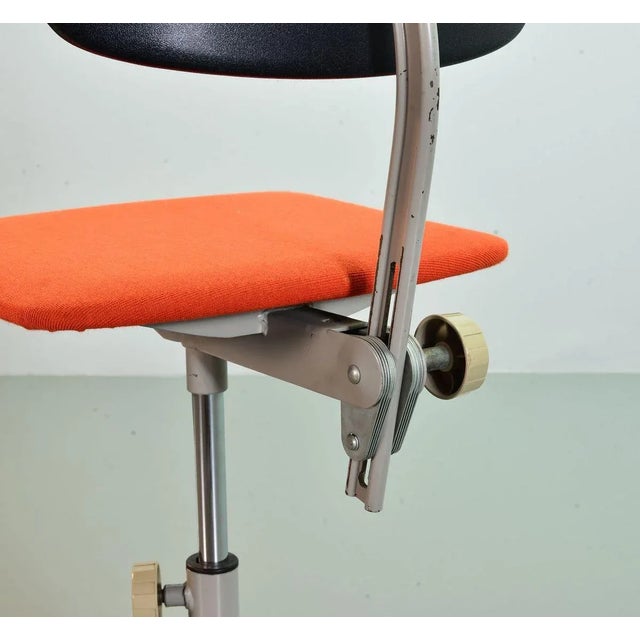 Industrial Dutch Desk Chair from Ahrend De Cirkel, 1950s For Sale - Image 9 of 16