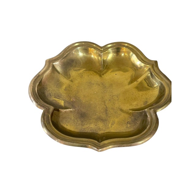 Mid-Century Modern Vintage Hollywood Regency Quatrefoil Shape Brass Bowl With Cupid or Putti Base For Sale - Image 3 of 12