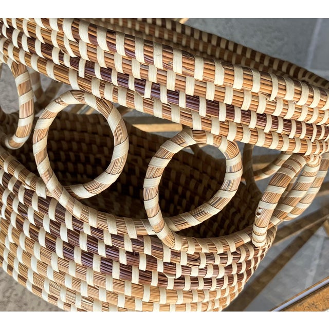 Late 20th-Century Sweetgrass Gullah-Style O-Looped Cachepot Basket For Sale - Image 13 of 18