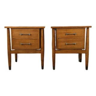 1960s Pair Mid Century Modern Nightstands by Milo Baughman for Drexel For Sale