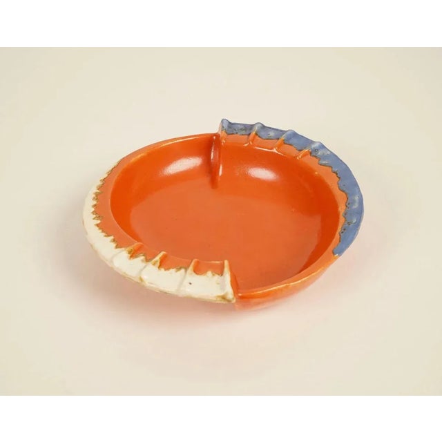 Cabana Style Ceramic Coral-Colored Pipe Ashtray, 1930s For Sale - Image 3 of 7