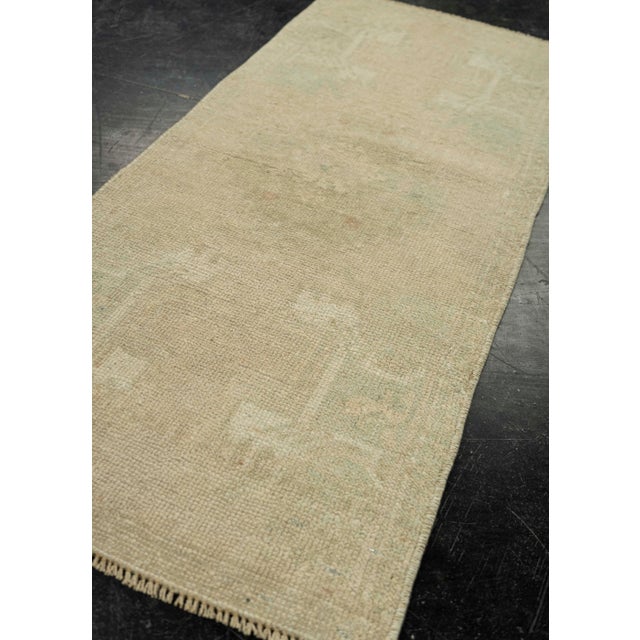 Textile Turkish Mini Rug Oriental Hand Knotted Vintage Rug 1'5" x 3'4" #21177 For Sale - Image 7 of 8