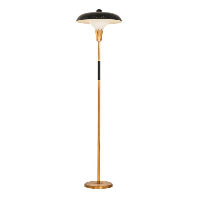 Vintage Floor Lamp in Opaline Glass and Lacquered Metal, 1950s For Sale