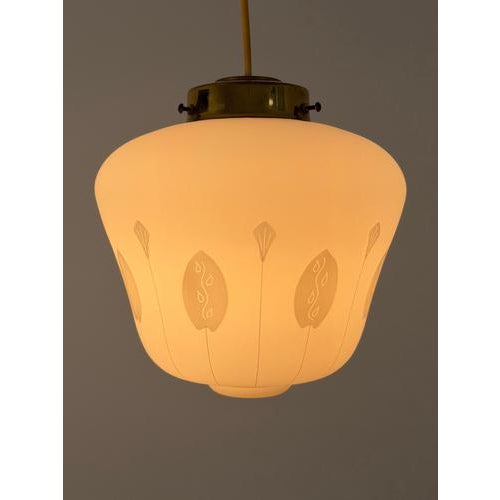 Asea pendant light Sweden 1940s Beautiful floral pattern Rare find Diameter 21cm Height 22cm + 44cm cable 1 x E26 / E27...