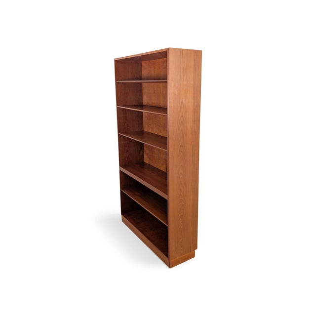 Mid-Century Modern Teak Bookcase by Børge Mogensen for Søborg Møbelfabrik, 1960s For Sale - Image 3 of 11