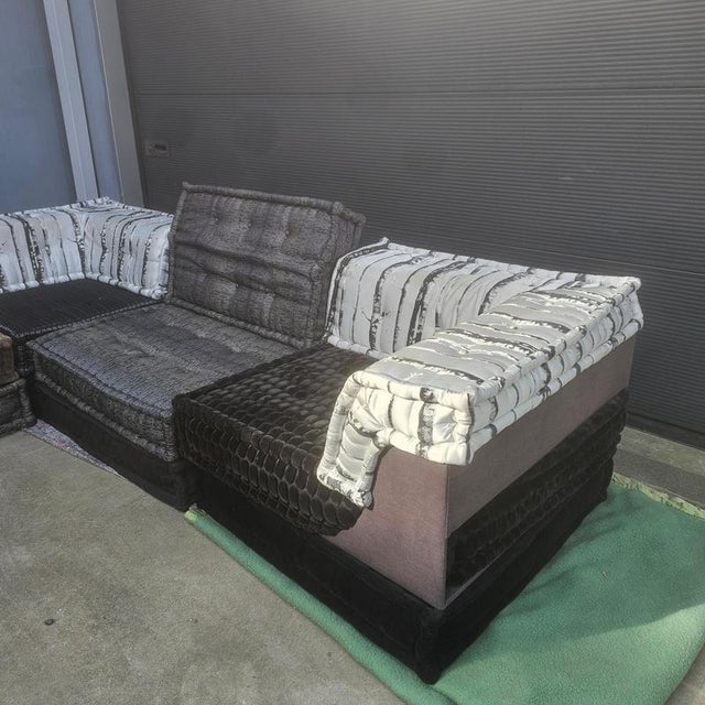 Modular Sectional Sofa in the Manner of Mah Jong, 1990 For Sale - Image 12 of 13