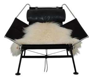 Black Flagline Chair from Hans Wegner