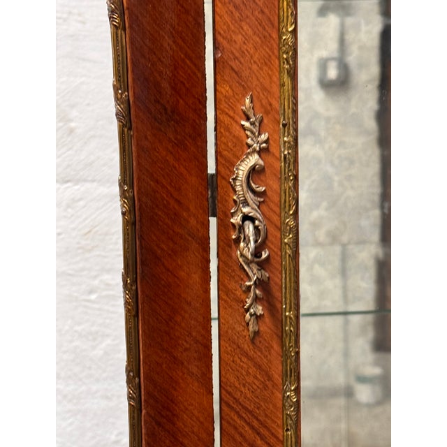 Early 20th Century Louis XV Style Vitrine For Sale - Image 15 of 15