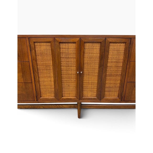 1960s Mid-Century Modern American of Martinsville Accord 9-Drawer Dresser - Refinished For Sale - Image 5 of 12