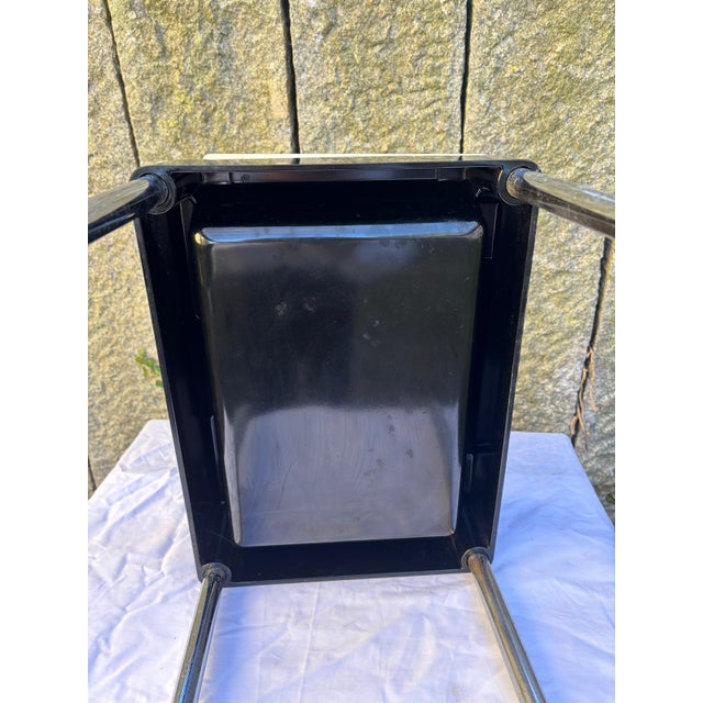 Mod Elba Kidney-Shaped Side Table with Foldable Plastic Top and Chromed Metal Legs For Sale - Image 9 of 16