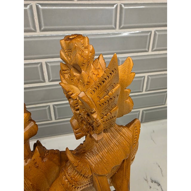 Late 20th-Century Balinese Modernist Rama & Sita – 11.5-Inch Wood Carving [User] For Sale - Image 11 of 12