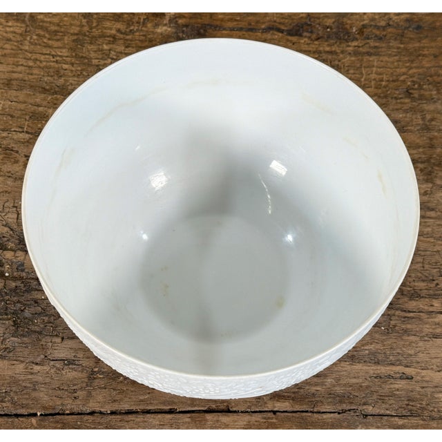Ceramic Mid Century Modern Rosenthal Bjorn Wiinblad Die Zauberflöte White Porcelain Art Bowl For Sale - Image 7 of 9