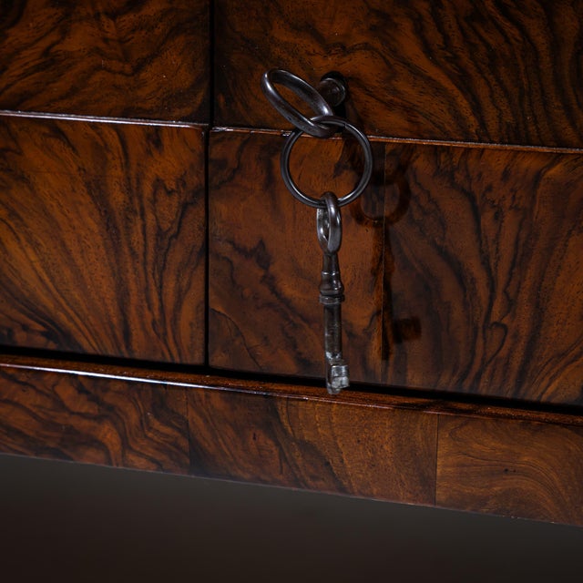Biedermeier Secretary in Walnut, Austria, 1830s For Sale - Image 6 of 13